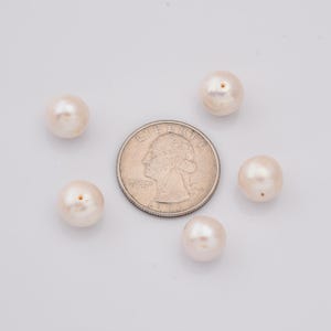 5A Grade Round Pearl Natural Near Round Freshwater Pearl Genuine Very High Luster Top Quality Pearls 10-11mm FWP070