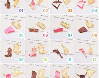 上品なカウボーイ ワイン ブーツ 帽子 スカーフ ガン ブルヘッド