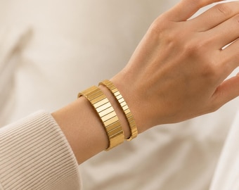 Gold Filled Wide Stretch Bangle Bracelet, Flexible Adjustable Wide Band Bracelet, Stainless Steel Parts, Minimalist Jewelry Gift, SBR015