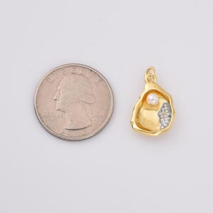 Gold Filled Oyster Shell Charm with Pearl, Beach Pendant for DIY Necklace Bracelet Earrings Ocean Coastal Jewelry Making Supply, CP2227