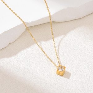 Gold Filled Cube Pendant Necklace with Stone, Minimalist Stainless Steel Chain, Dainty Layering Jewelry, Gift for Her, Handmade, SNL058
