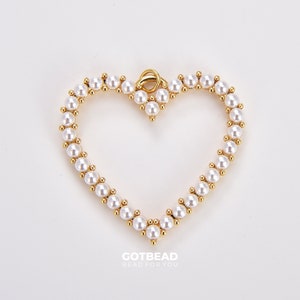 Ciondolo a forma di cuore con perla, ciondolo a forma di cuore cavo riempito d'oro, regalo di San Valentino, ciondolo a forma di cuore per collana, braccialetto, fornitura di componenti per ciondoli, CP1781
