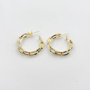 Dainty Chain Shaped Huggie Hoop Earrings, 18K Gold   Small Hoop Earrings Pair, Link Chain Hoop Earrings, Hoop Ear Huggers, 26mm, ER160