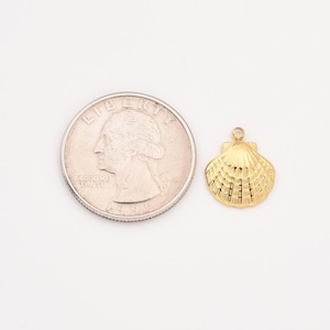 Gold Filled Scallop Shell Charm, Stainless Steel Ocean Beach Pendant for Necklace Bracelet DIY Jewelry Making Supply, Gift for Her, SCP008