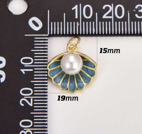 Vintage Matte Gold Seashell Charm Barrette Pearls & Stars Satin French Goldtone Seashell With Pearl Charm, Gold Filled Vintage Shell Pearl  main image 4