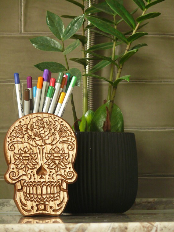 Skull Desk Accessories Wood Holder Carved Stand Pencil Pen Office Organizer Deck