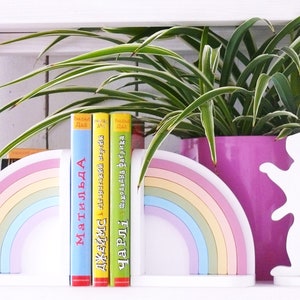 Baby Buchstütze Buchstützen Regenbogen Kinderzimmer Deko Bücherständer Pastell Kinderzimmer Deko Buchstützen für Kinder Kinder Geschenk Boho Bild 9