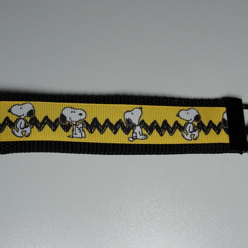 Peanuts/ Snoopy Keychain Etsy