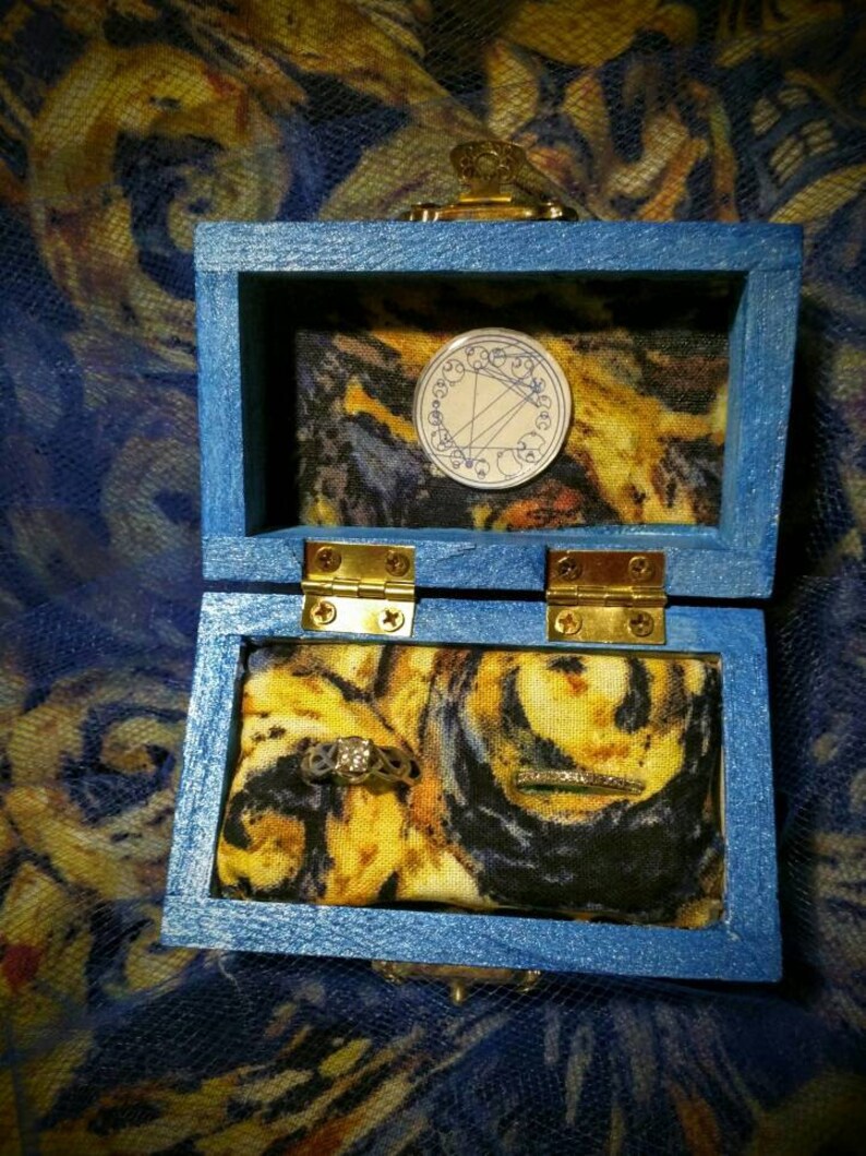 Dr Who 11th Doctor Van Gogh inspired Ringbox~Galifreyan writes You are loved by so many /& so much and by no one more than me ~ River Song