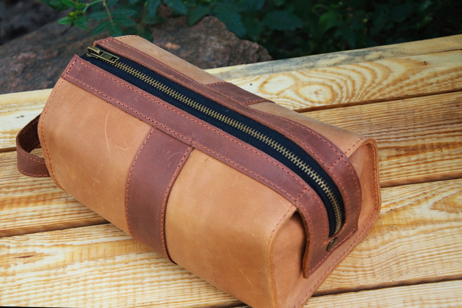 Personalized Leather Mens travel case Toiletry Bag Dopp Kit Etsy