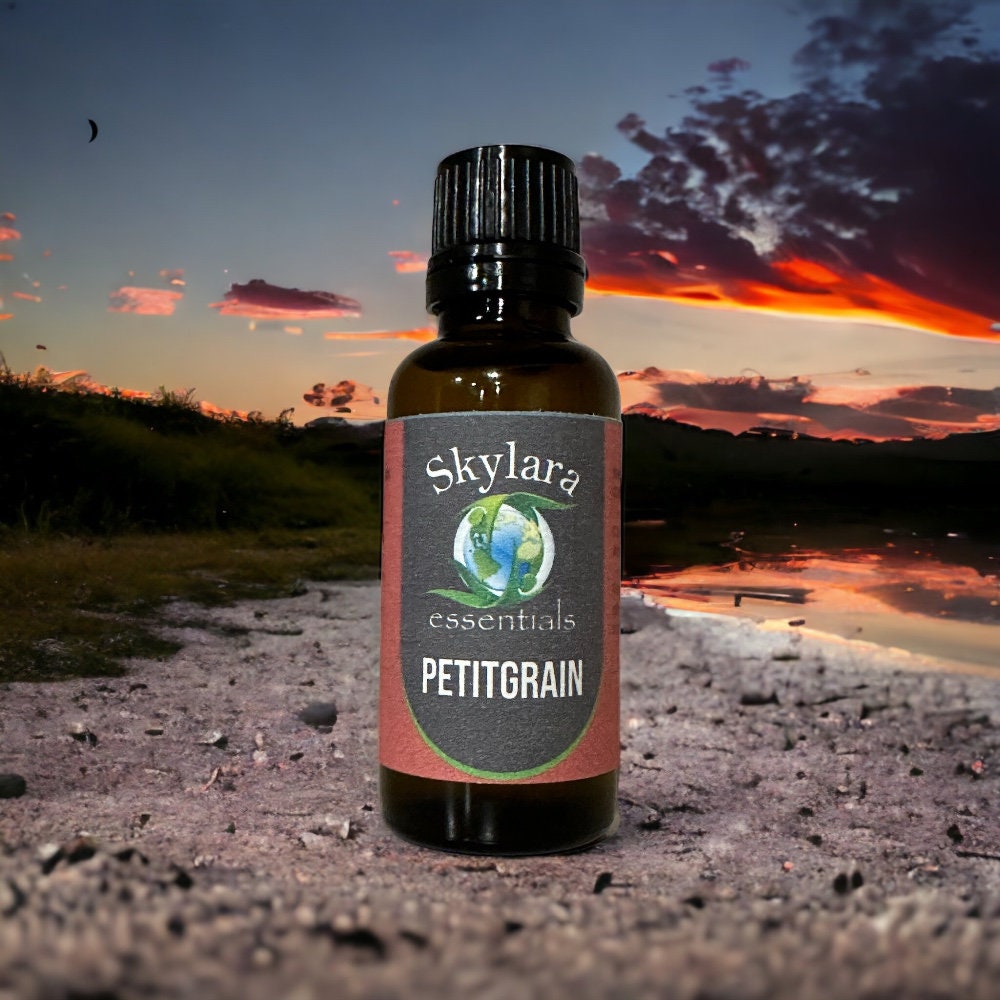 Skylara Essentials All Natural Oud (Agarwood) Essential Oil for Fragrance  and Aromatherapy