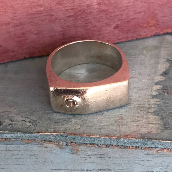 Size 7.5 Sterling Silver Band Ring 8g