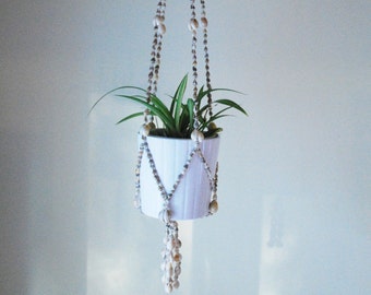 Boho Shell Plant Hanger, Mid Century Plant Hanger, Puka Shell Hanging Planter