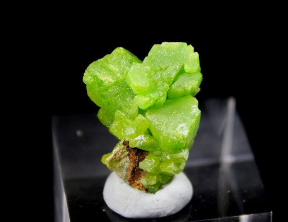 パイロモルファイト パイロモルファイト【Pyromorphite】フランス産 | PEANUTS MINERALS