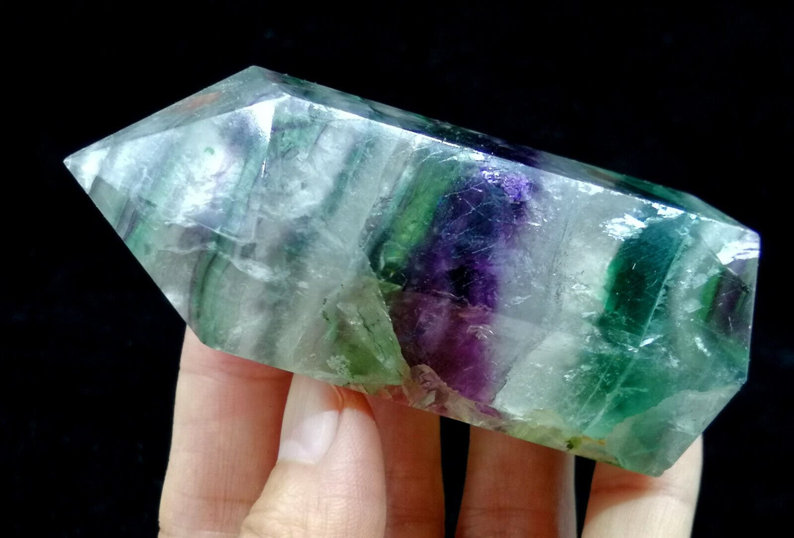 196g 83 mm POWFUL 研磨済みレインボーフローライトポイント（はい