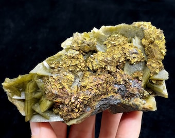 黄銅鉱 95 mm 365 g 光沢のある金色の黄銅鉱と菱鉄鉱、中国産天然鉱物標本