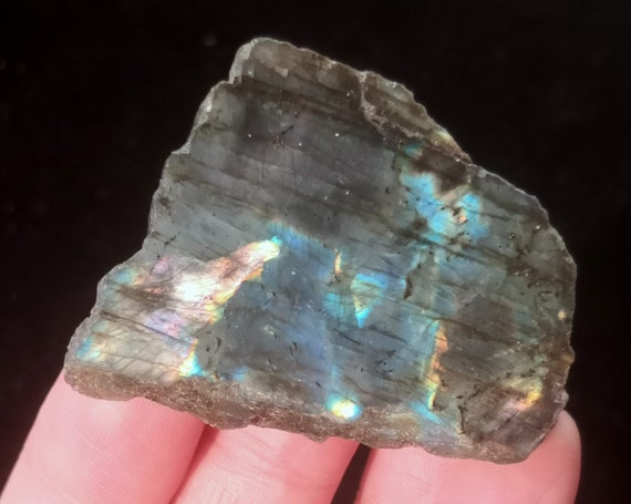 43 mm 23g 素晴らしい色の研磨済みラブラドライト、天然鉱物、天然色