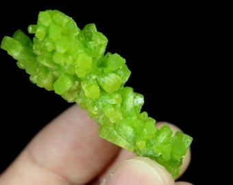 53mm LARGE Green Pyromorphite crystal, Natural Mineral Specimen from China, CM623577