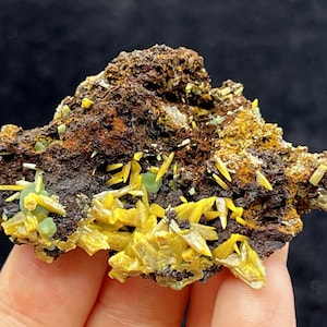 58mm Orange Wulfenite with green Mimetite on matrix, Natural Mineral Specimen from Mexico CM2371952