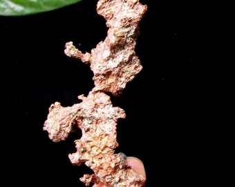 Hermoso ejemplar de mineral de cobre nativo de 73 mm de China B4745