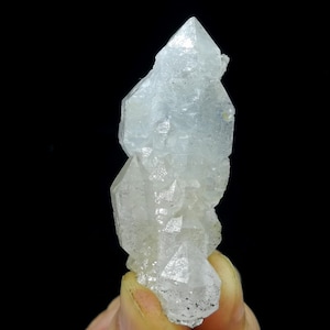 50mm Well Terminated Skeletal Quartz, Natural Mineral Specimen from Inner Mongolia China B7986