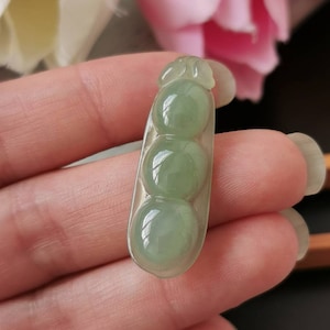 Icy Light Green Type A Grade A Natural Jadeite Jade Fei Cui Pea Pod Pendant