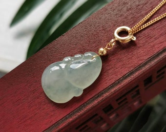 氷のような青みがかった花の緑のタイプ A グレード A 天然ジェダイト