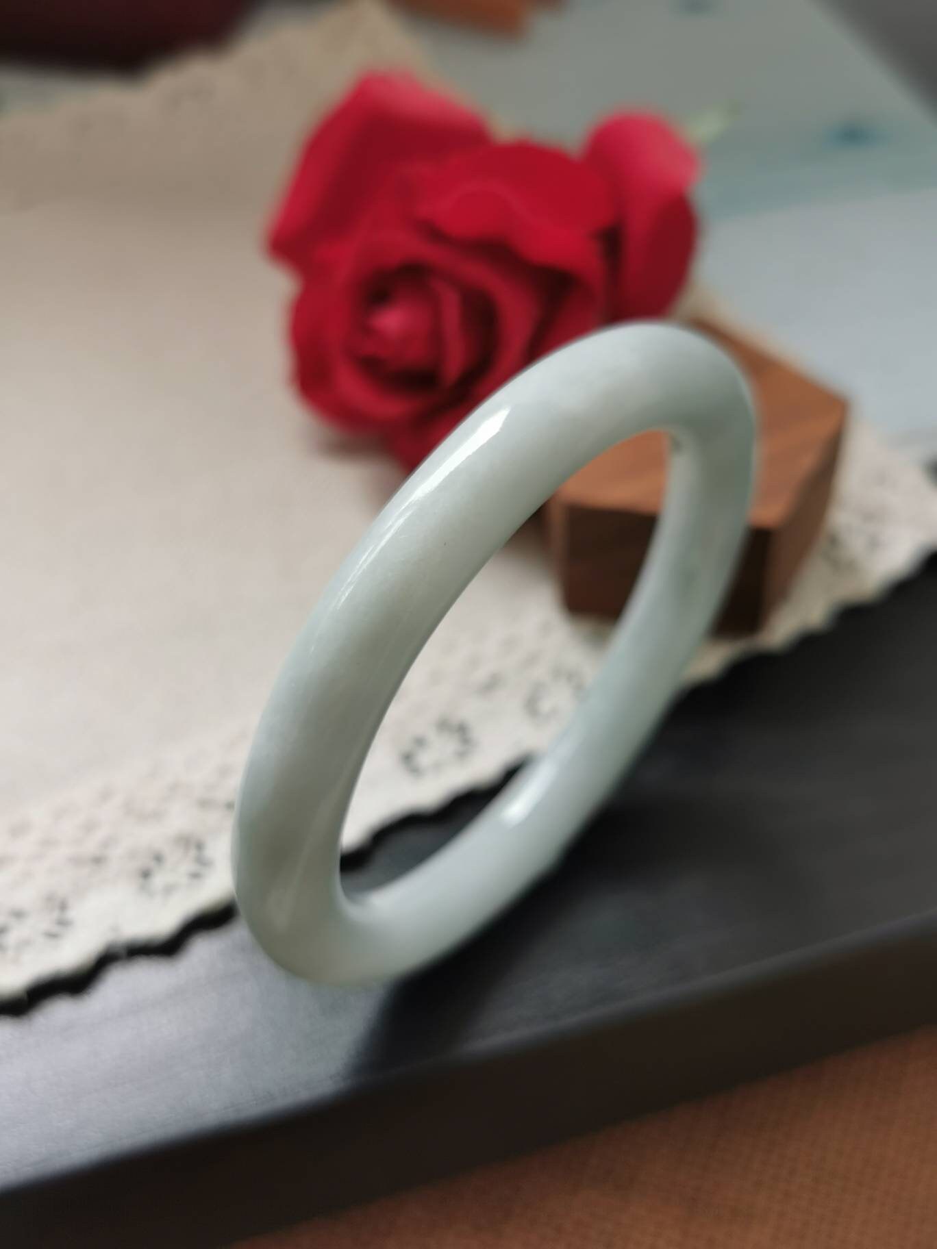 54mm 淡緑色 タイプA グレードA 天然翡翠 フェイツイ 伝統的な丸型