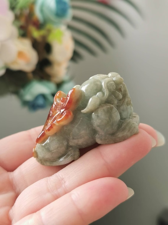 ユニークなデュアルカラータイプAグレードA天然翡翠翡翠フェイ・クイ3D