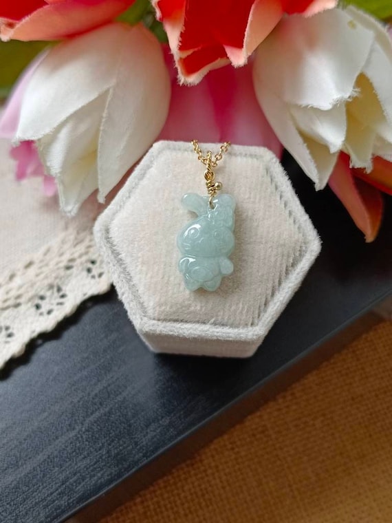 Collana Girocollo Con Ciondolo Coniglio E Luna In Zirconia Cubica E Giada Artificiale - Regolabile, Ipoallergenica, Delicata, Regalo Di Pasqua O Compleanno Per Donne E Ragazze, 45,7 Cm - 2