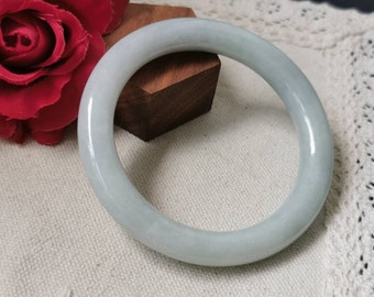 54mm 淡緑色 タイプA グレードA 天然翡翠 フェイツイ 伝統的な丸型
