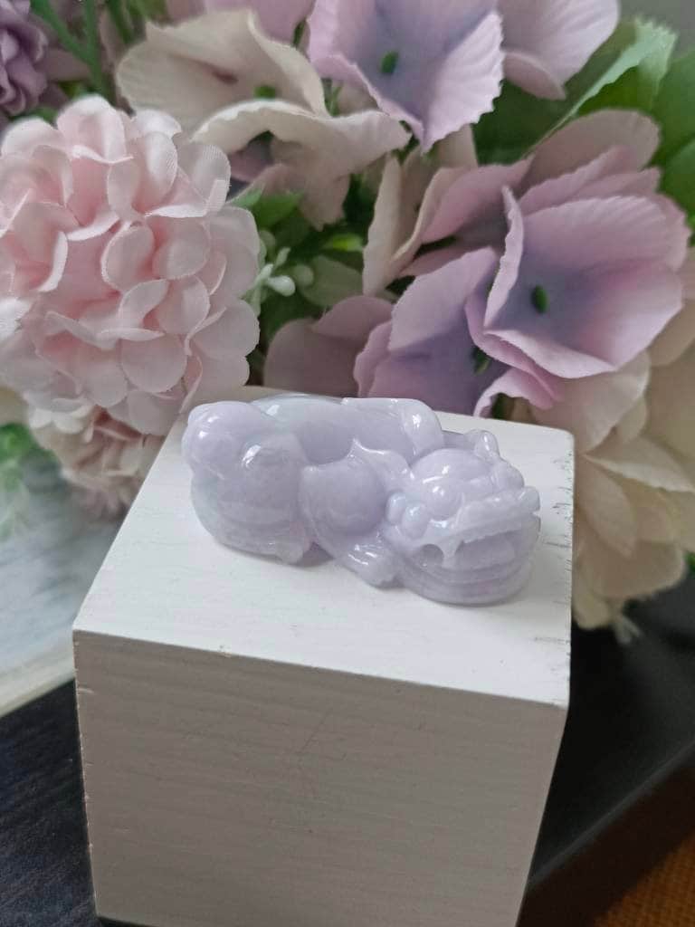 ラベンダータイプAグレードA天然翡翠ジェイドフェイクイ3Dピシュウ