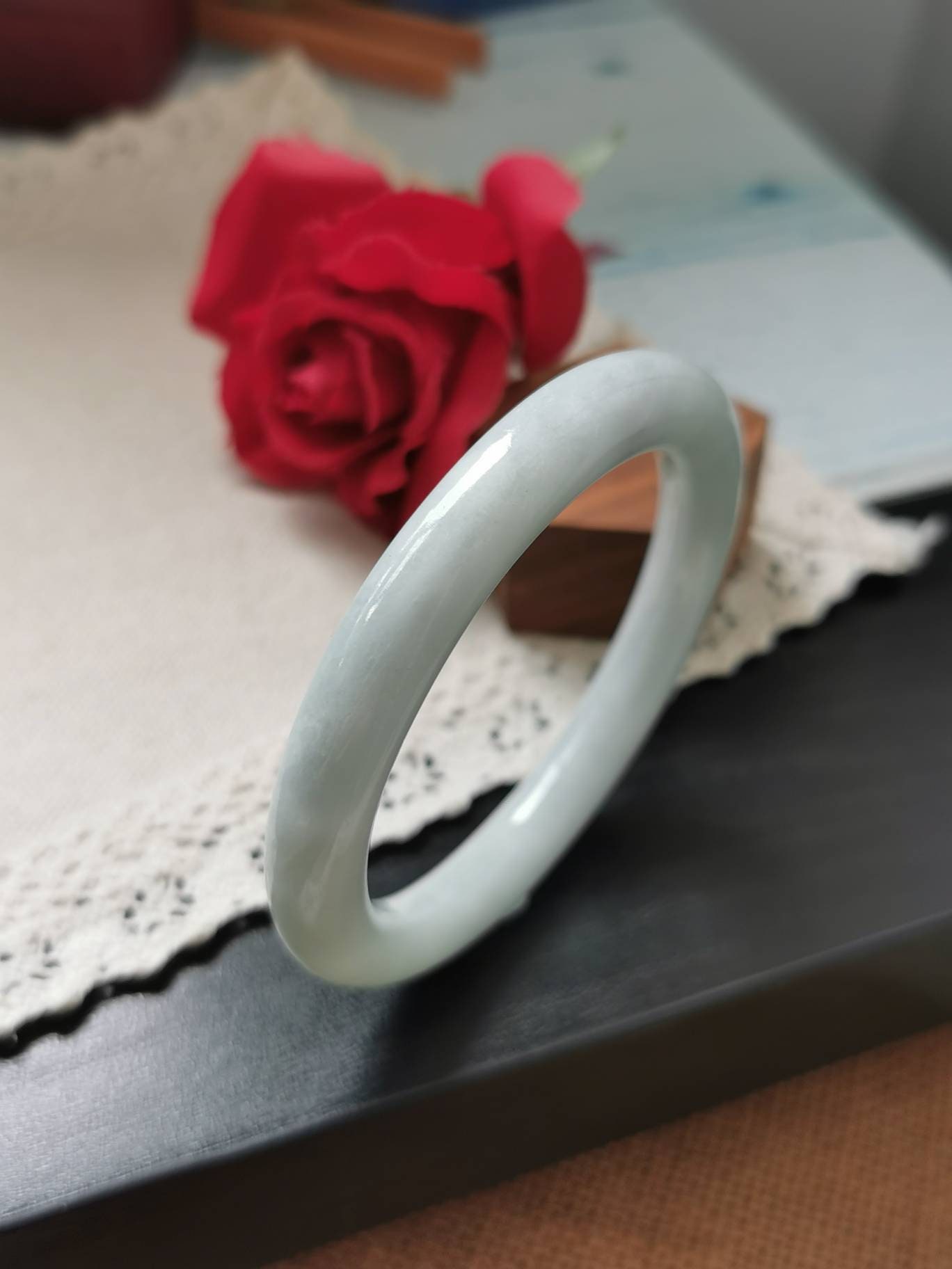 54mm 淡緑色 タイプA グレードA 天然翡翠 フェイツイ 伝統的な丸型