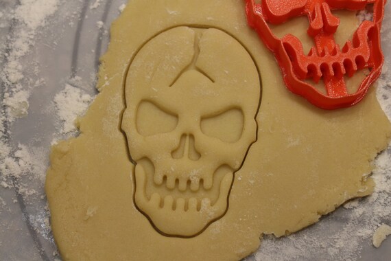 Halloween Cookie Cutter Cracked Skull Creepy Halloween Yummy Etsy