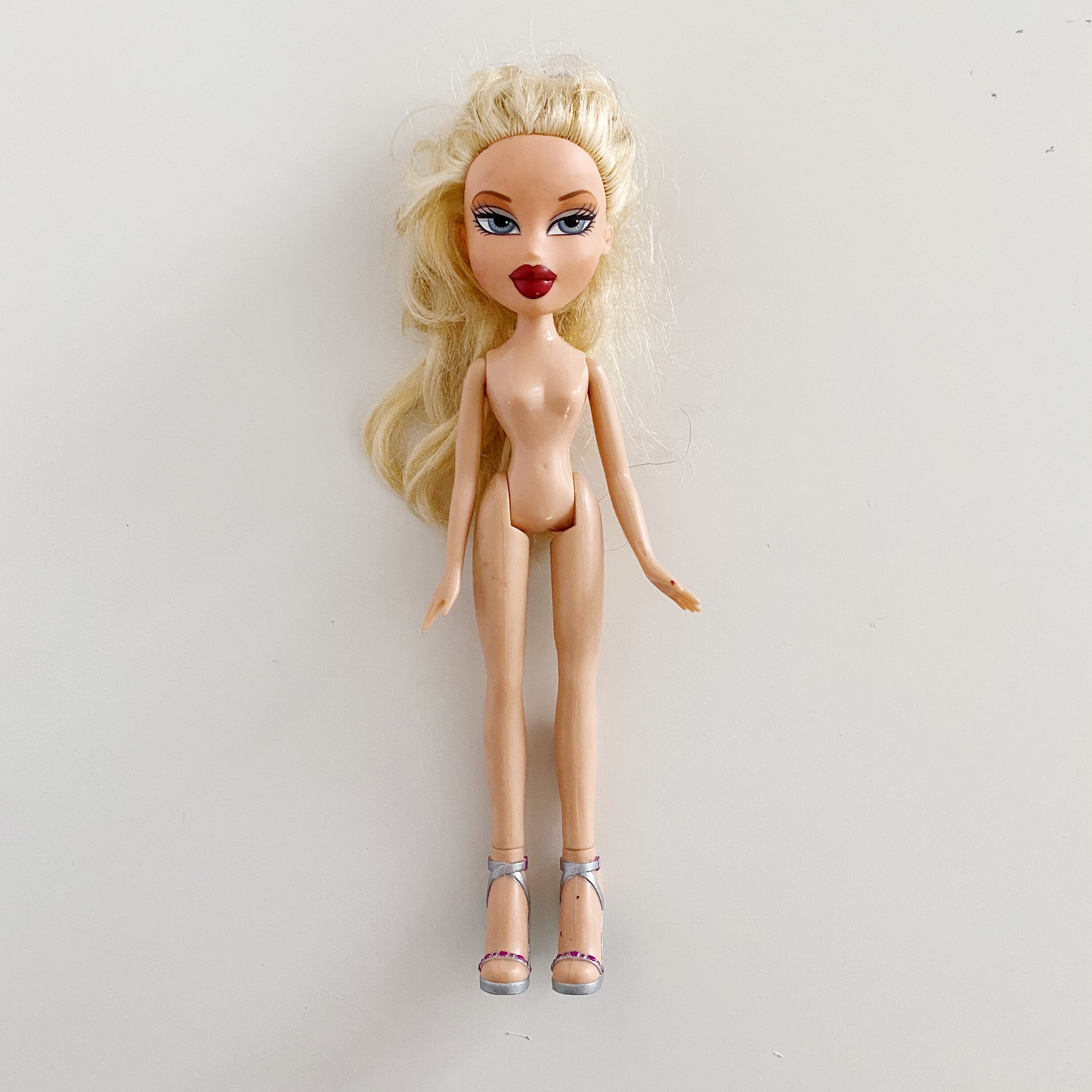 2001 bratz cheap dolls value