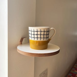Large- Round Birch Plywood Wall Shelf: Modern Floating Display - 20.5 x 19.5cm