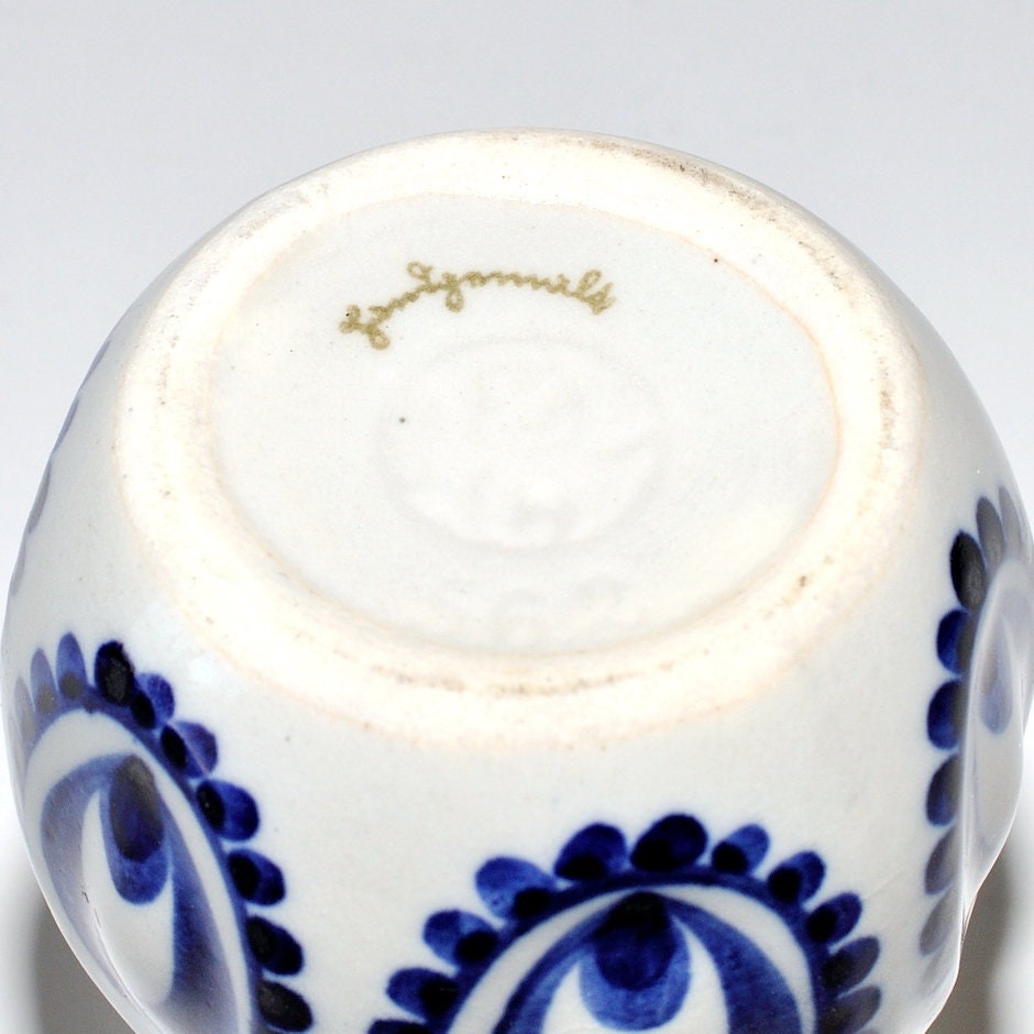 Vintage Pottery Blue & White Hand Painted Small Ceramic Vase - Etsy