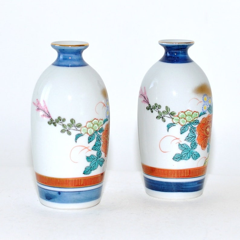 Vintage Japanese Porcelain Polychrome Hand Painted Gold Decorated Bud Vases Tea Ceremony Pair Floral Motif
