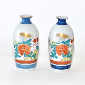 Vintage Japanese Porcelain Tokkuri Sake Bottles Hand Painted Gold Decorated  Tea Ceremony, Floral Motif, Pair