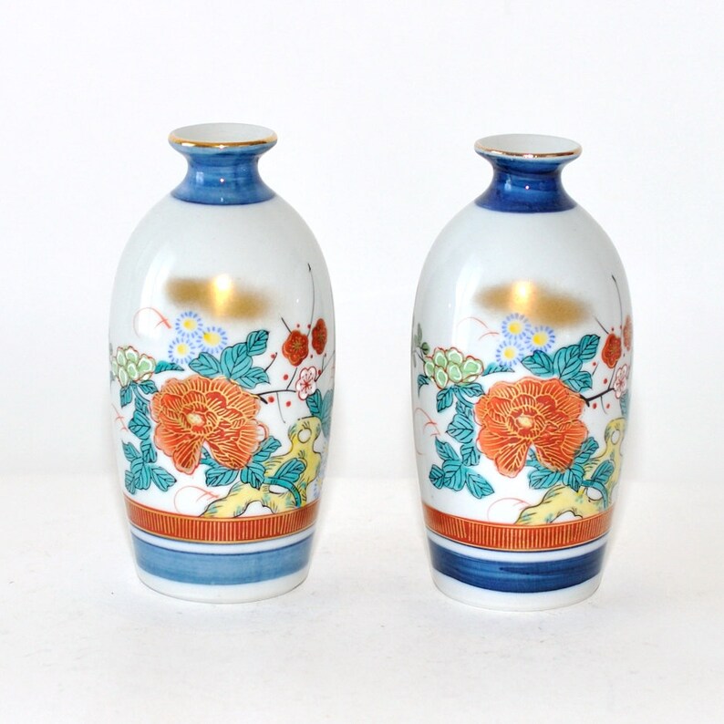 Vintage Japanese Porcelain Polychrome Hand Painted Gold Decorated Bud Vases Tea Ceremony Pair Floral Motif