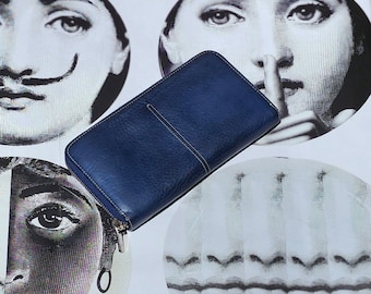Vintage TOD'S Leather zip-around Continental Wallet in Blue Leather silver Tone Hardware white Stitching