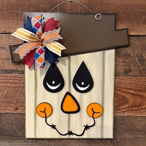 Scarecrow SVG Digital Template, Fall Door Hanger Laser Cut File, Autumn Farmhouse Sign DIY Craft, Glowforge Ready Design, Scarecrow Template