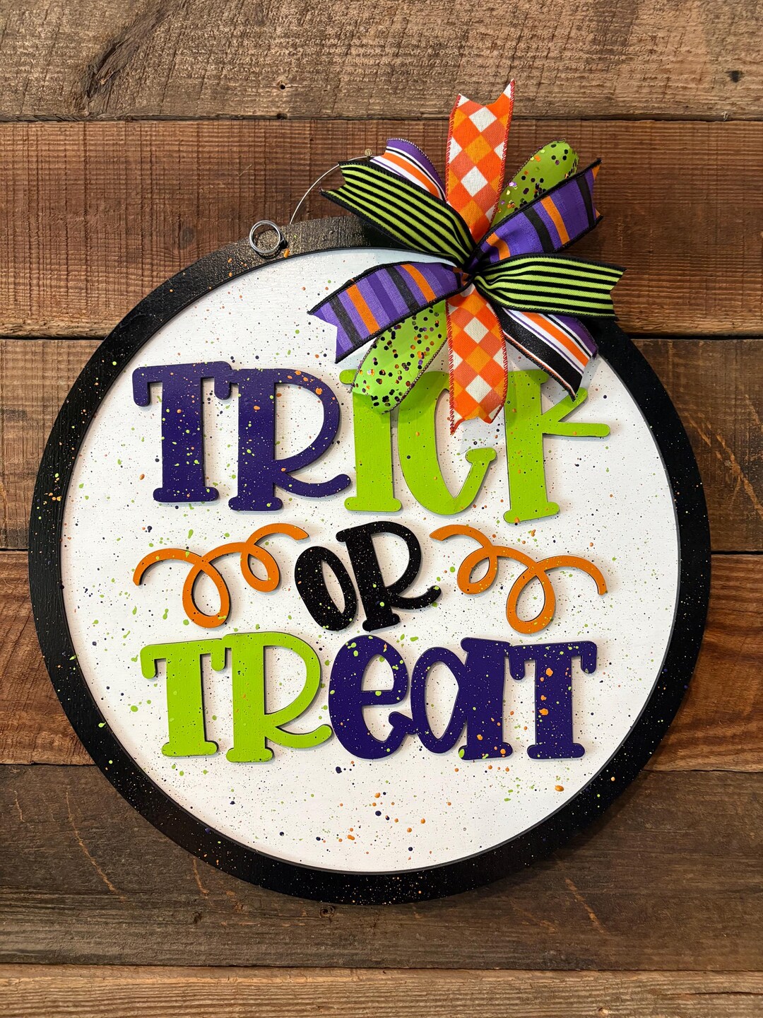 Trick or Treat Door Hanger SVG Template, Halloween Sign, DIY Halloween