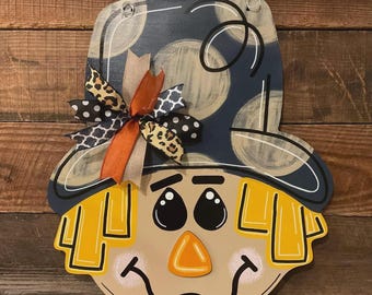 Scarecrow Door Hanger SVG, Fall Scarecrow Digital File, Autumn Door Decor SVG, Cute Scarecrow Sign Template, Farmhouse Fall SVG