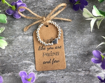 Gift For Aunt, Aunt Ring, Gift for Auntie, Aunt, Auntie, Beaded Ring, Stretch Ring, Stacking Ring, Heart Ring, Heart Charm