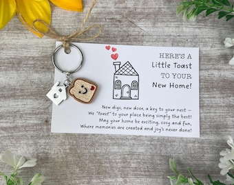 New Home Gift – Cute Toast Housewarming Keying – First Home Keychain – Moving House Present – New Beginnings Keyring - Funny  Keyring