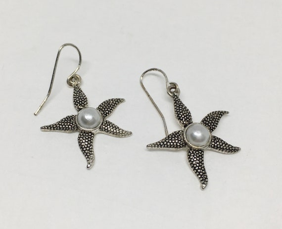 vintage starfish dangle earrings, silver tone w/ … - image 1
