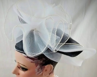 Sombrero vintage DEBORAH NEW YORK: sombrero de pasarela de showgirl en blanco y negro