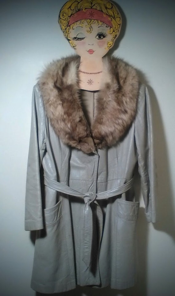 1970s Vintage Gray Leather Coat / Silver Fox Colla