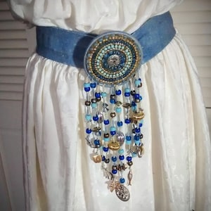 Vintage Ladies Belt / Blue Belt / Embellished Belt / Crystal Cactus Belt / 1980s Belt / Western Style Belt / Original Tag